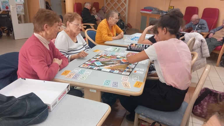 Moment d'échange , autour du Monopoly  Moment d'échange , autour du Monopoly