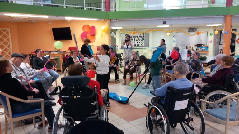 Rencontre intergénérationnelle  Rencontre intergénérationnelle