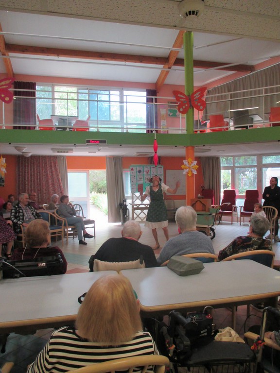 RITA ,la jongleuse  RITA ,la jongleuse