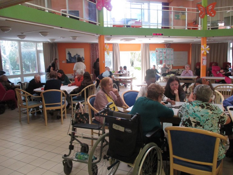 Rencontre Intergénérationnlle Jeu  Rencontre Intergénérationnlle Jeu