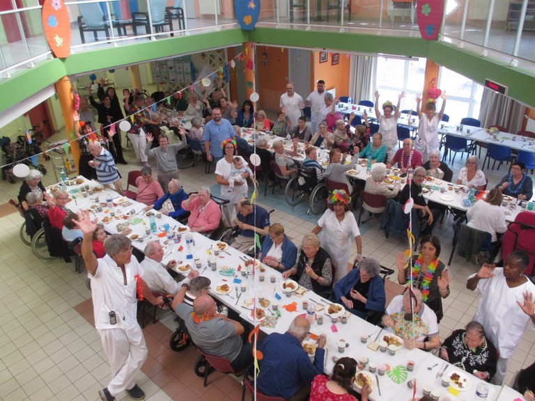 REPAS des Fmilles Septembre 2024  REPAS des Fmilles Septembre 2024